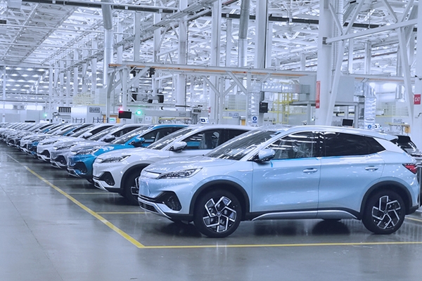 人民日報：中國新能源產(chǎn)業(yè)發(fā)展是全球性貢獻和機遇