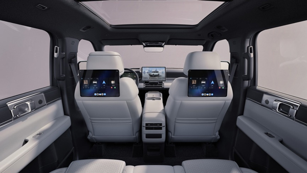 比亞迪“大五座天花板”方程豹鈦7火爆上市 售價17.98萬元起