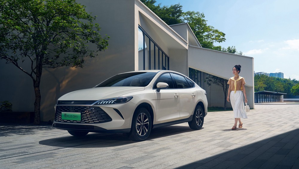 第二代秦PLUS上新6.98萬元起