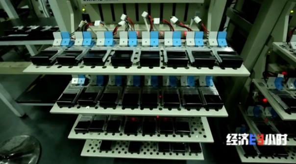 整車續航里程翻倍 公交車8分鐘充電超60% 你的電池該換了？