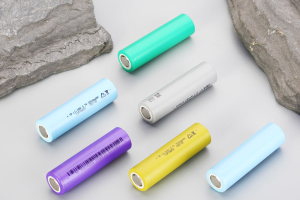 攻堅400Wh/kg全固態(tài)電池！格林美攜手蔚藍(lán)鋰芯三年內(nèi)實(shí)現(xiàn)產(chǎn)業(yè)化